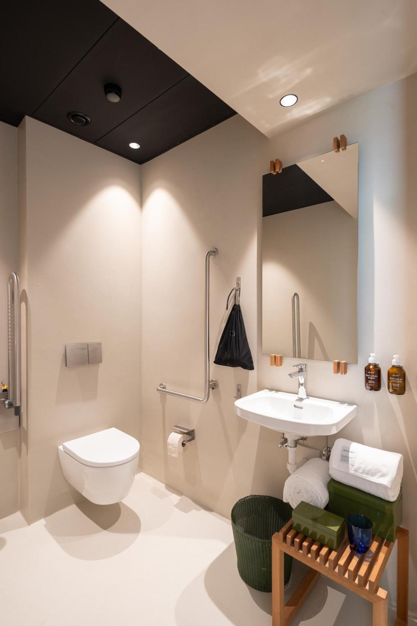B5 Boutique Hotel (Adults Only) Лугано Екстериор снимка